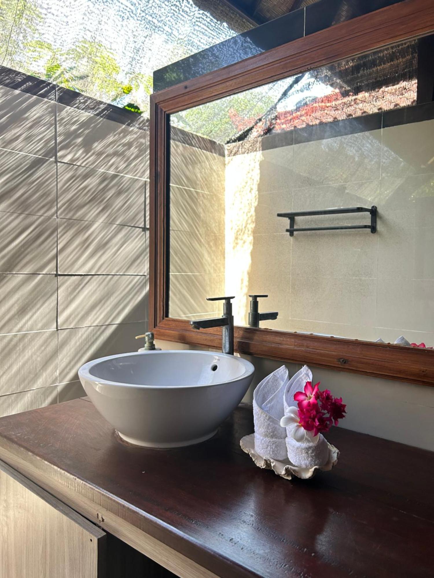 Island Cabanas Formerly Taman Sari Villa Nusa Lembongan  Luaran gambar